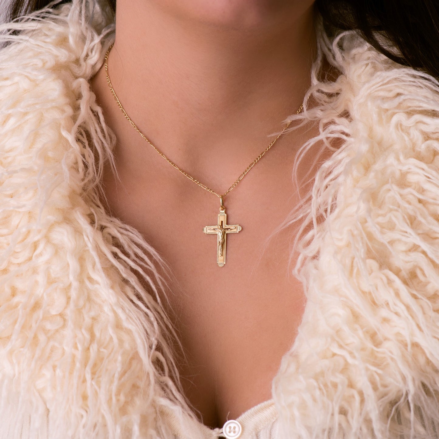 Pendentif - Médaille Christ sur la Croix Or 18 Carats 750/000 Jaune - Chaine Offerte
